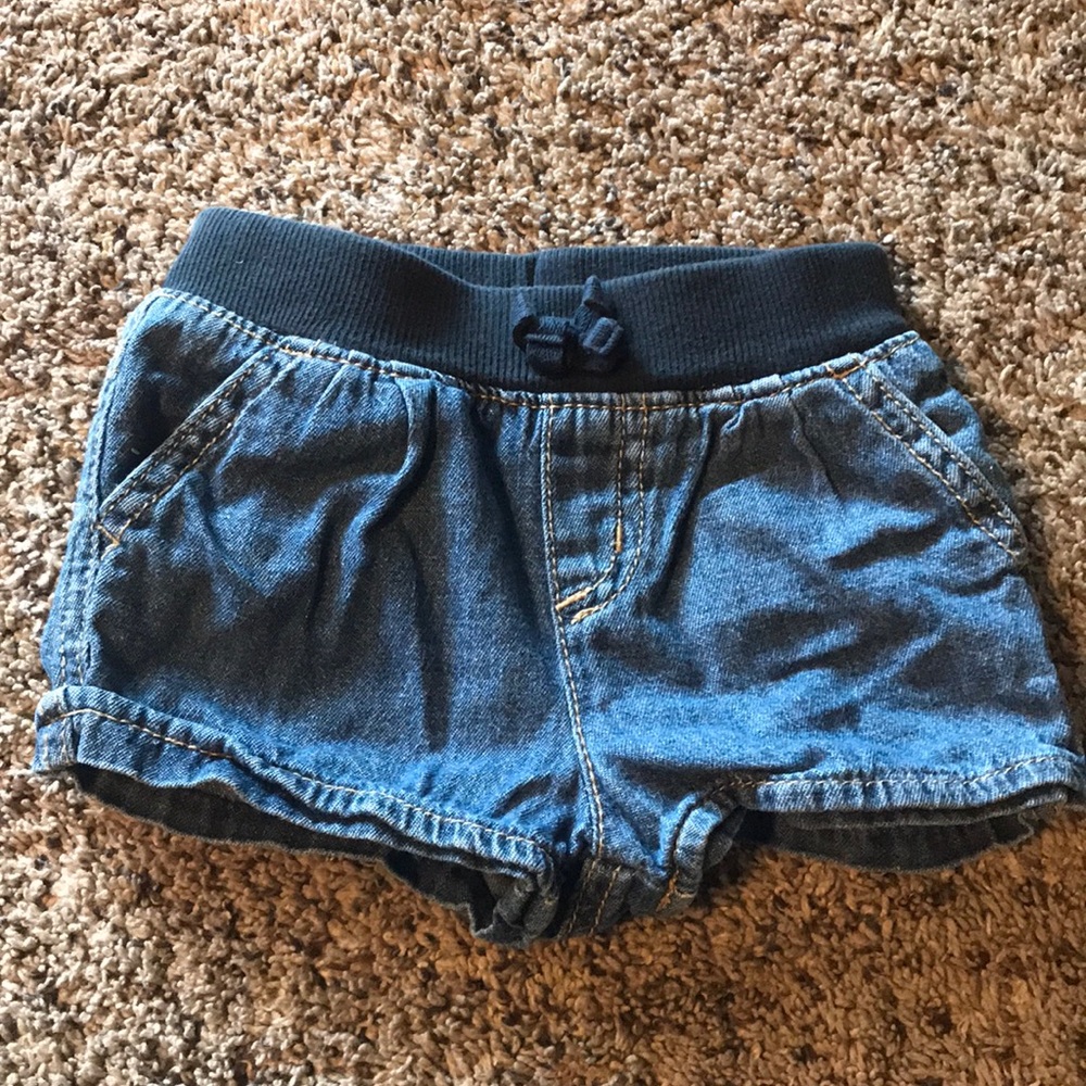 Adorable baby girls jean shorts